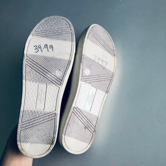 London Underground Women's 7.5 Black Sneaker Mule Slide Slip On Shoe - Picture 5 of 7